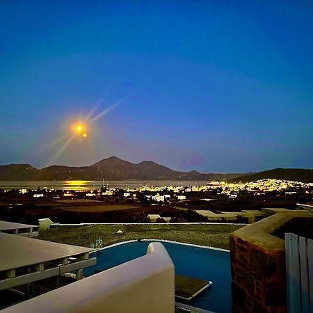 Blu Suites And Studios Adámas Eksteriør bilde
