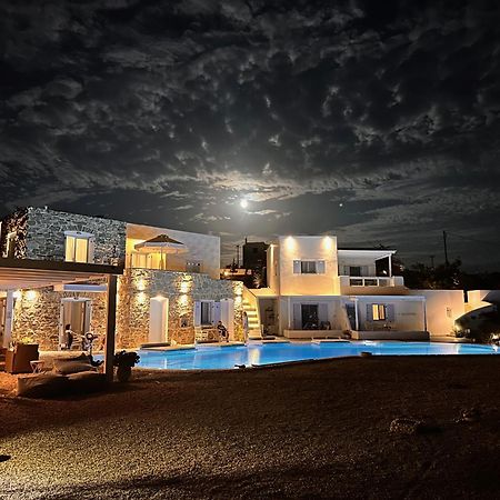 Blu Suites And Studios Adámas Eksteriør bilde