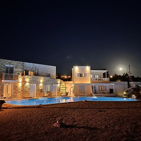 Blu Suites And Studios Adámas Eksteriør bilde