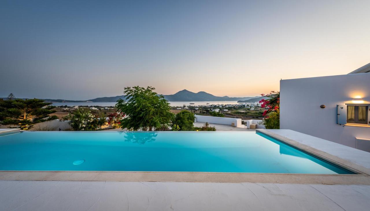 Blu Suites And Studios Adámas Eksteriør bilde
