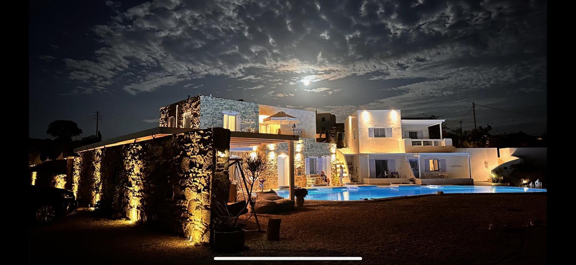 Blu Suites And Studios Adámas Eksteriør bilde