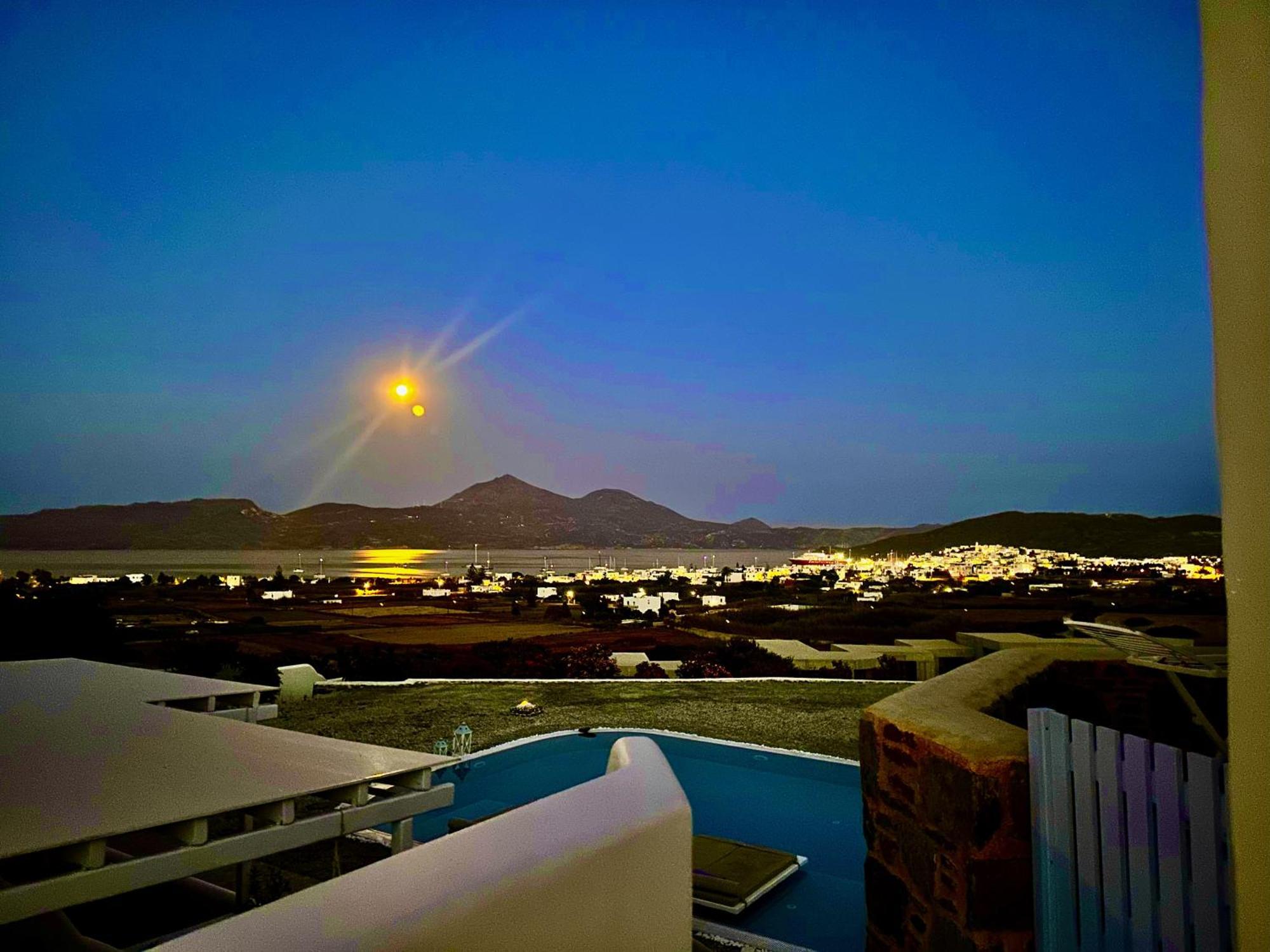 Blu Suites And Studios Adámas Eksteriør bilde
