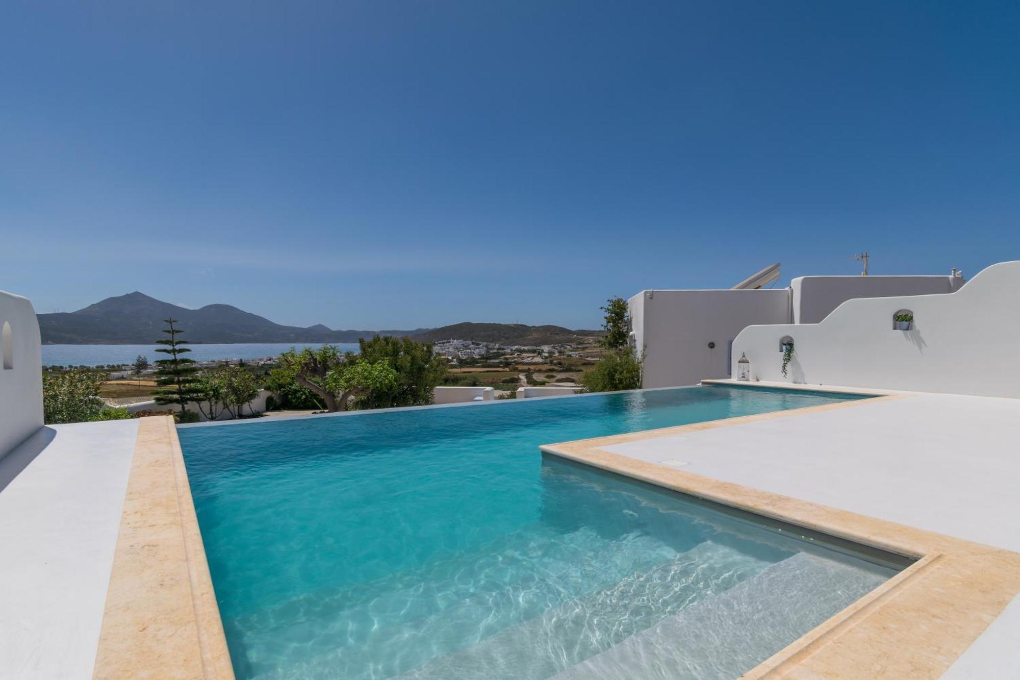 Blu Suites And Studios Adámas Eksteriør bilde