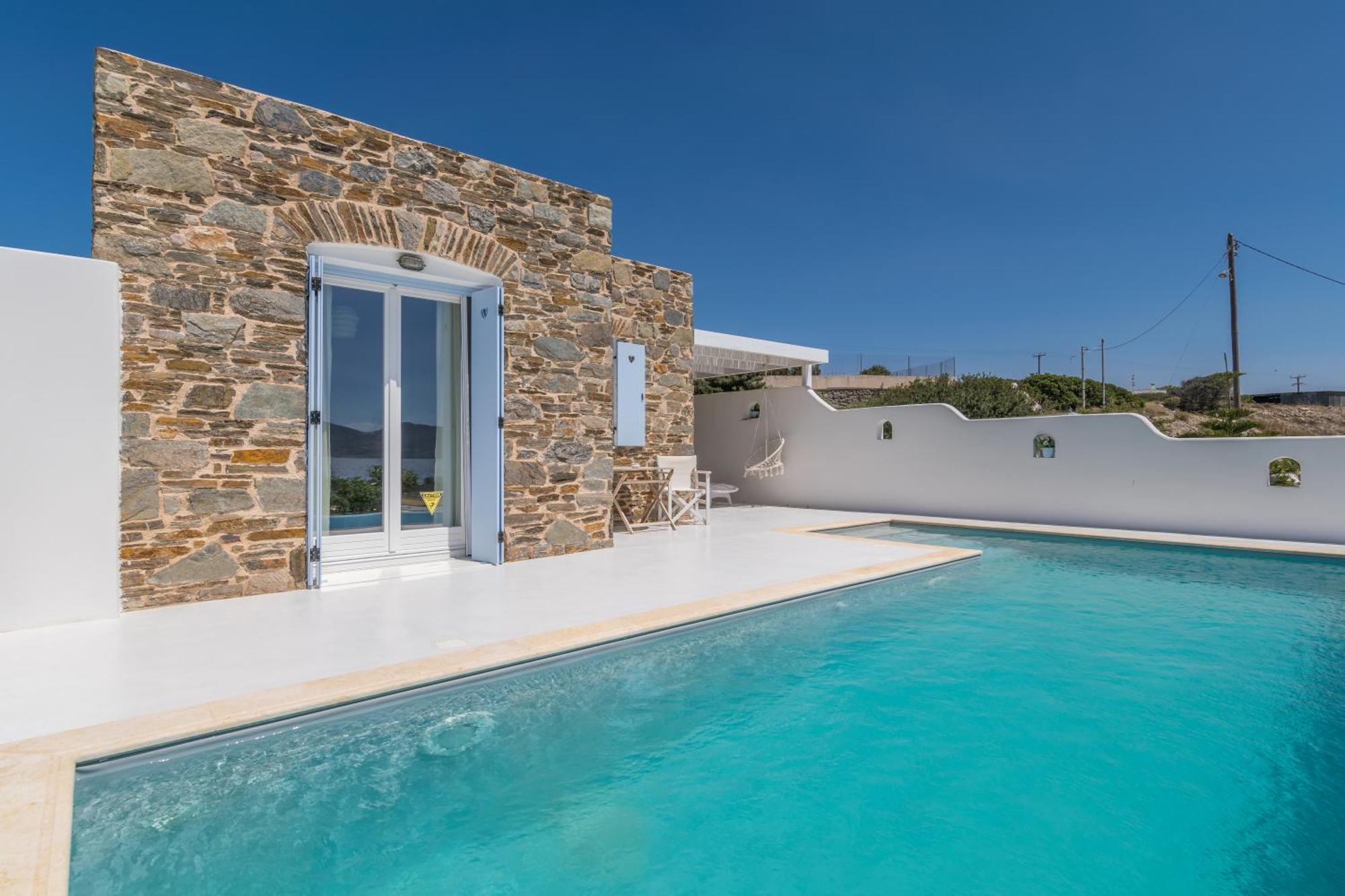 Blu Suites And Studios Adámas Eksteriør bilde