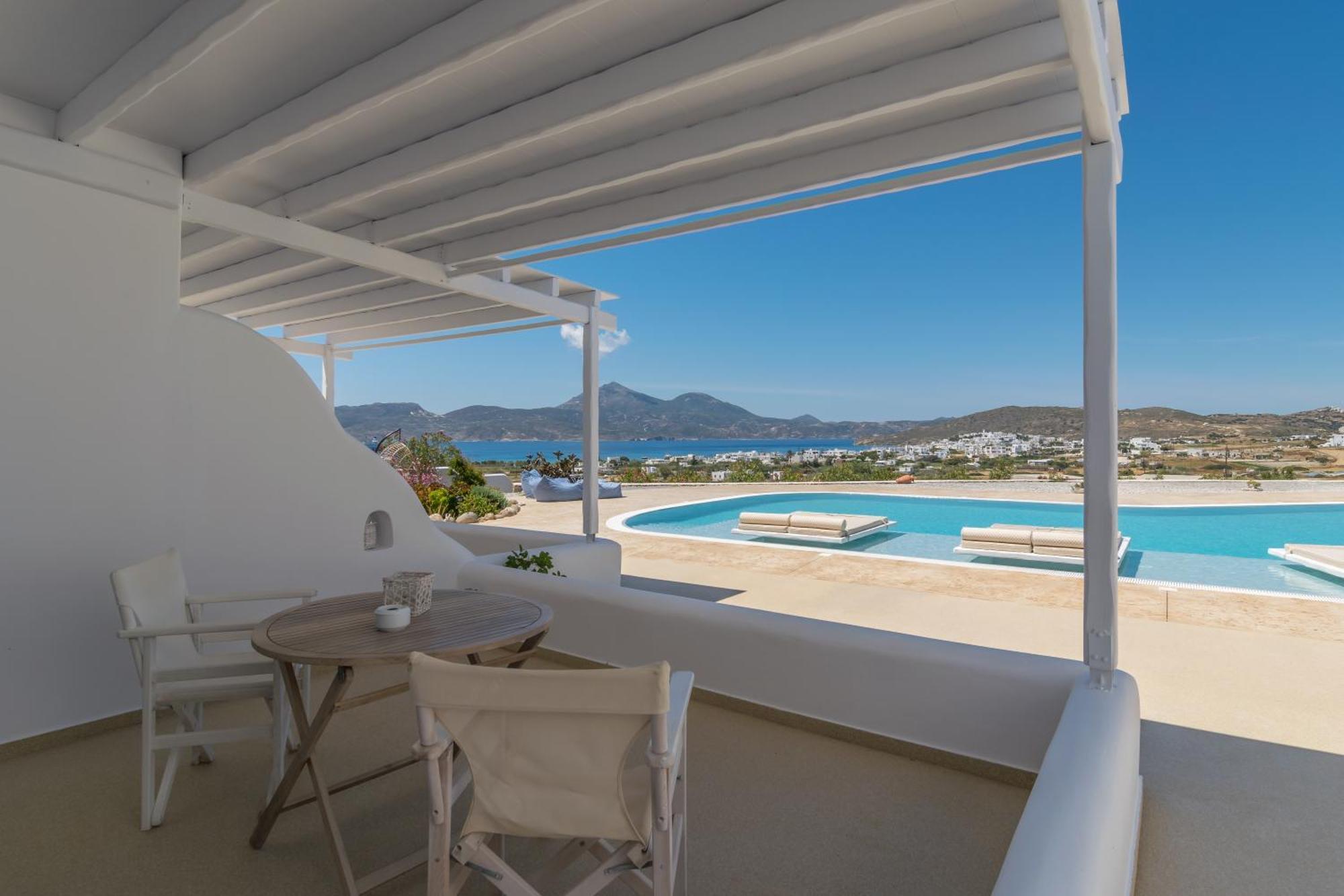 Blu Suites And Studios Adámas Eksteriør bilde